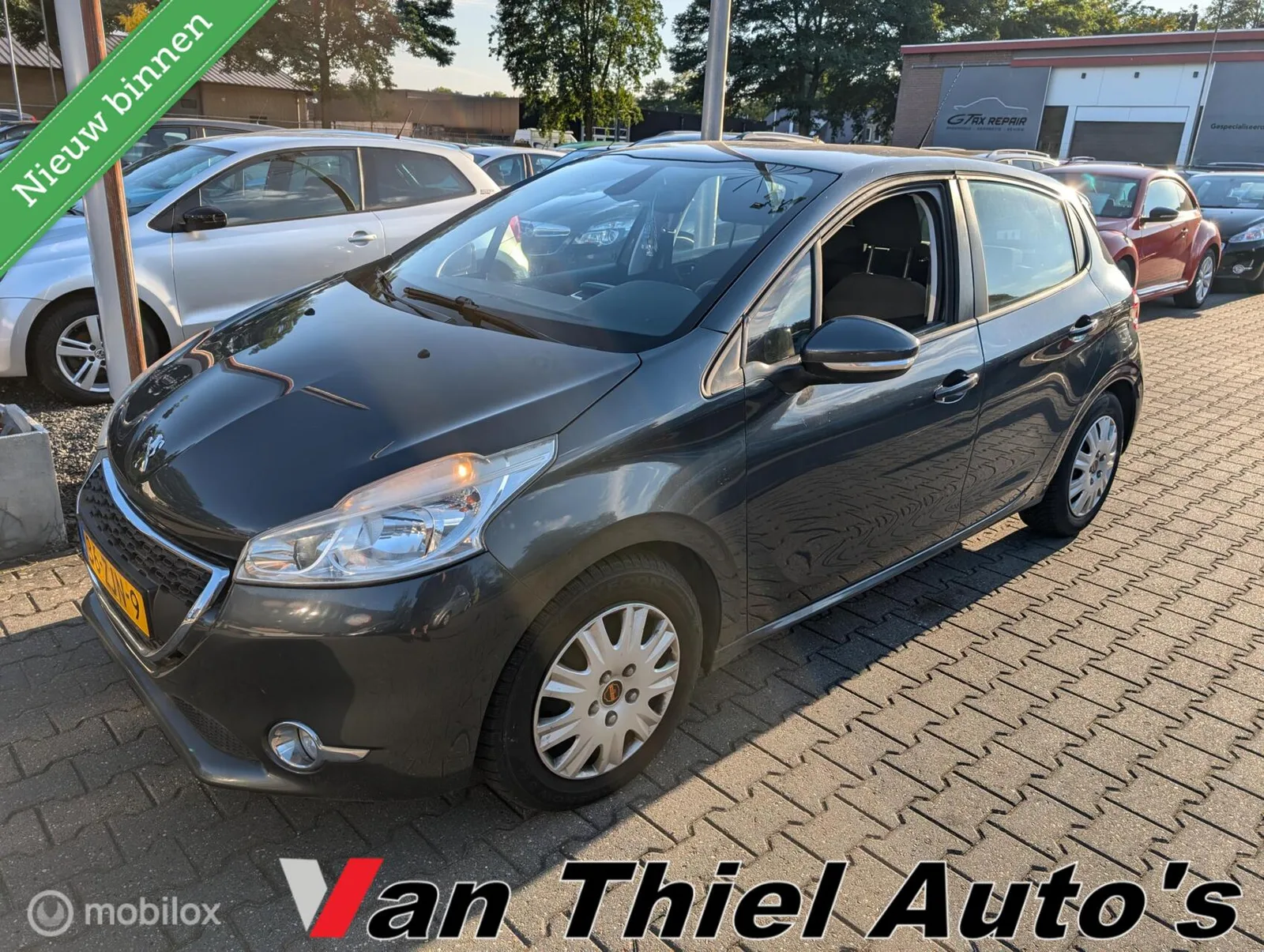Peugeot 208 (2012) — foto 1