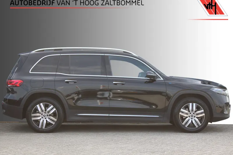 Mercedes-Benz EQB (2022)