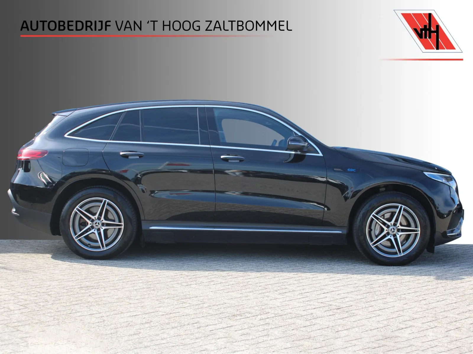Mercedes-Benz EQC (2022) — foto 1