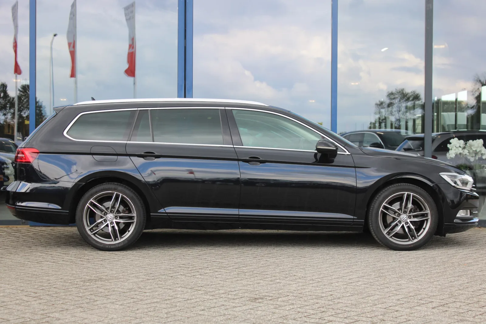 Volkswagen Passat (2016) — foto 1