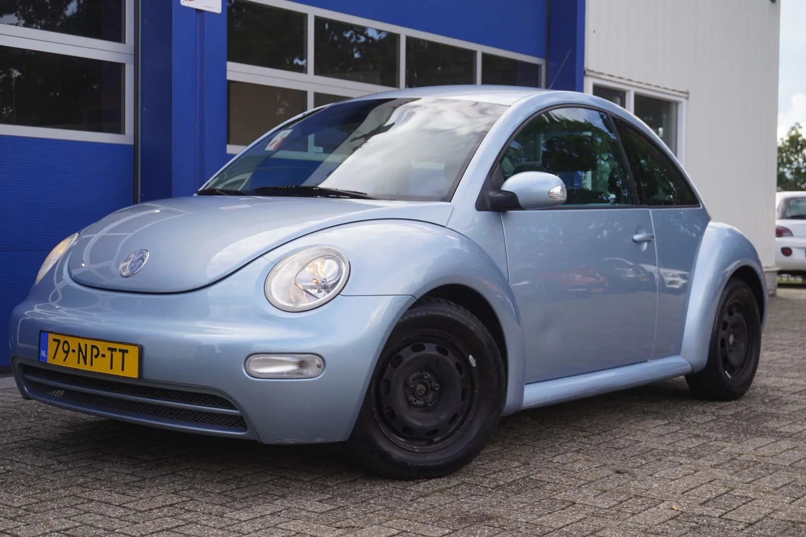 Volkswagen New Beetle (2004) — foto 1