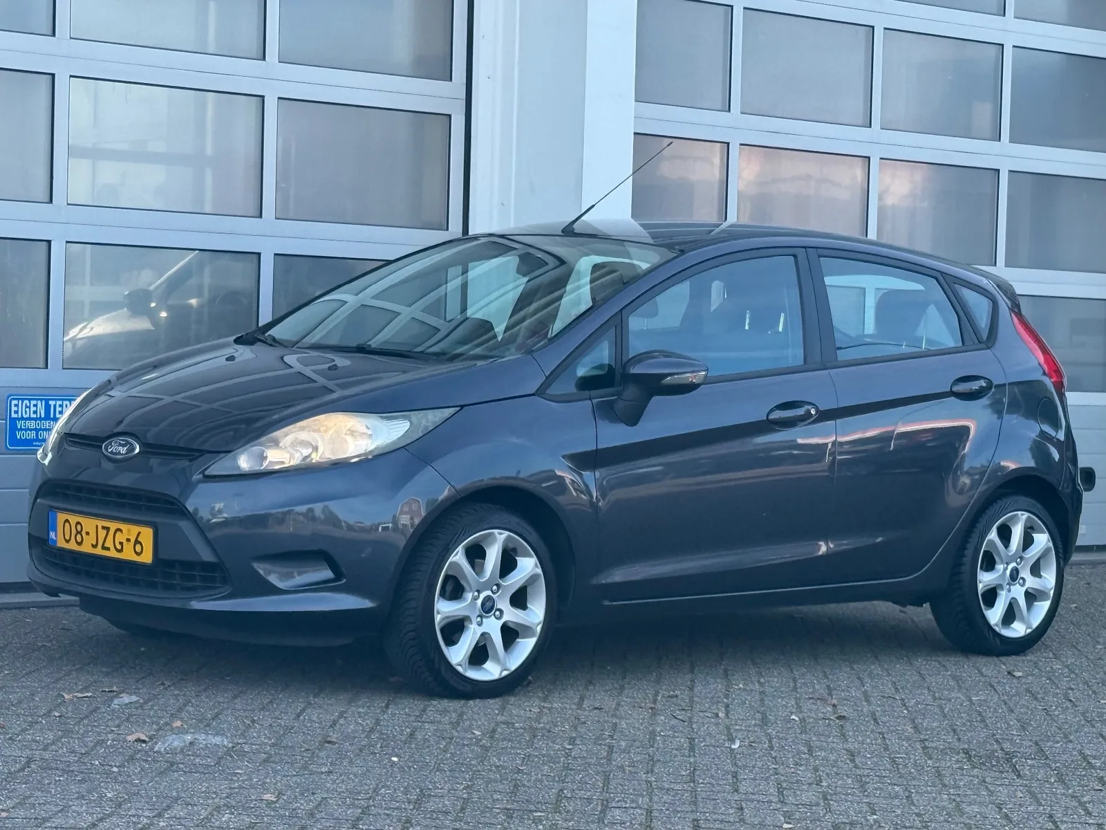 Ford Fiesta (2009) — foto 1