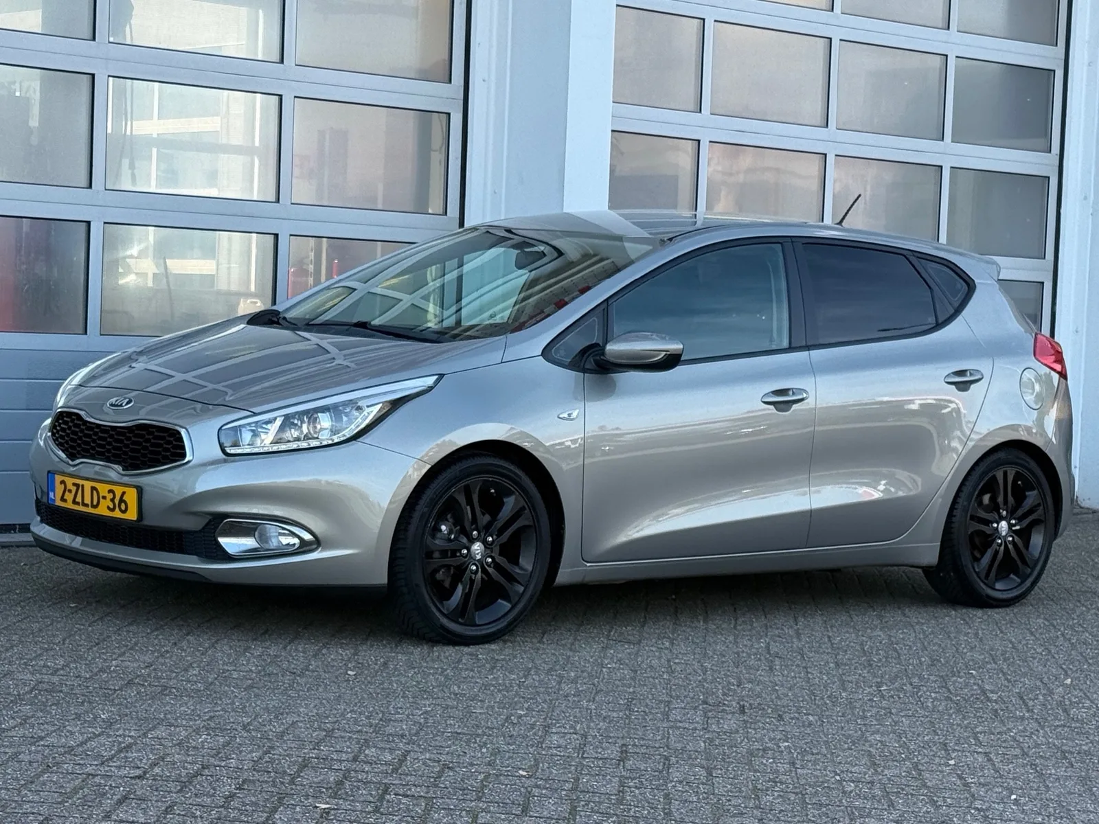 Kia Ceed (2015) — foto 1