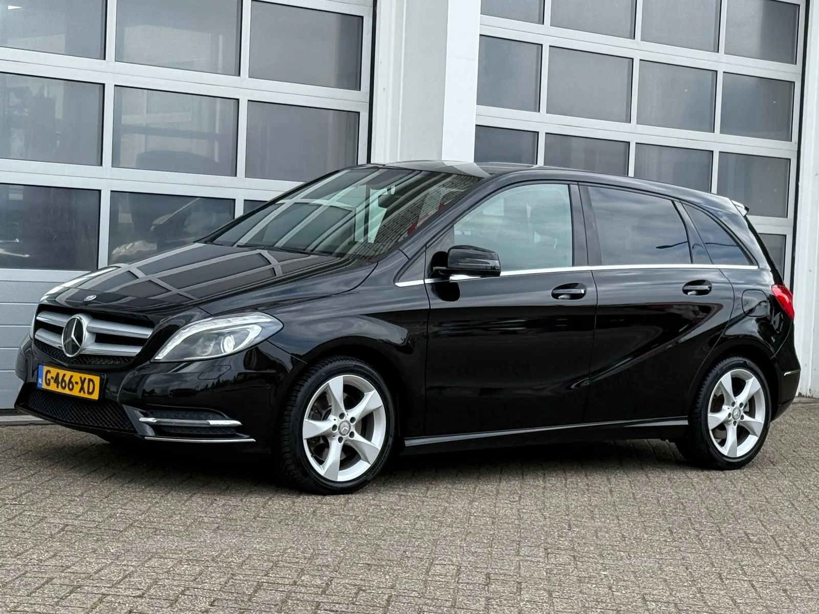 Mercedes-Benz B-Klasse (2013) — foto 1