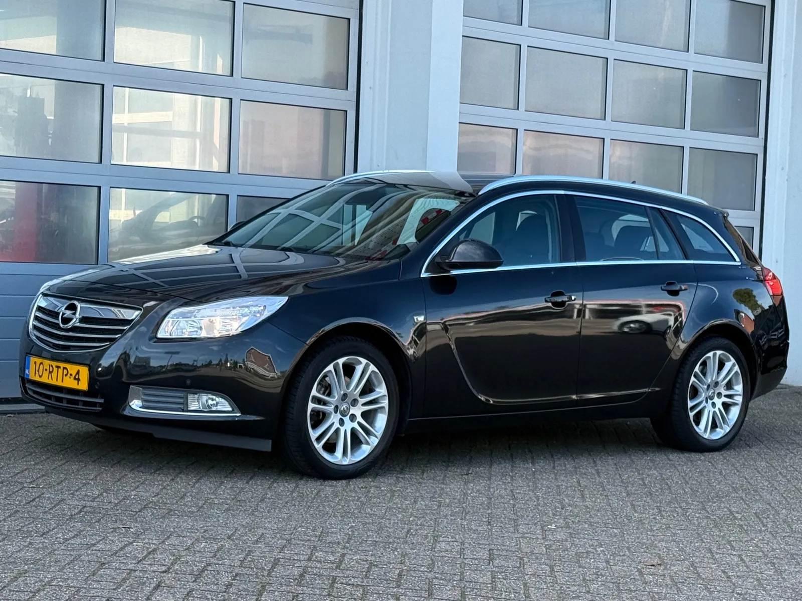 Opel Insignia (2011) — foto 1