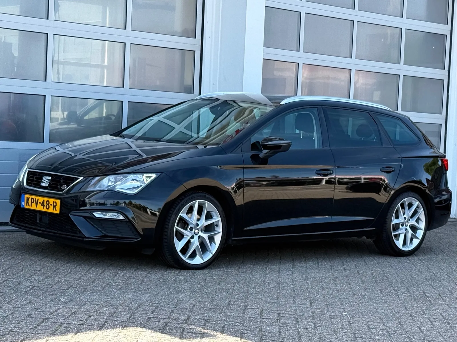 SEAT Leon (2020) — foto 1