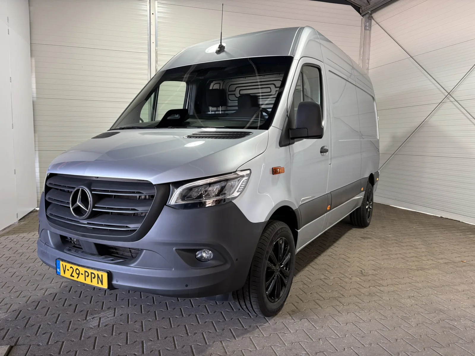 Mercedes-Benz Sprinter (2024) — foto 1