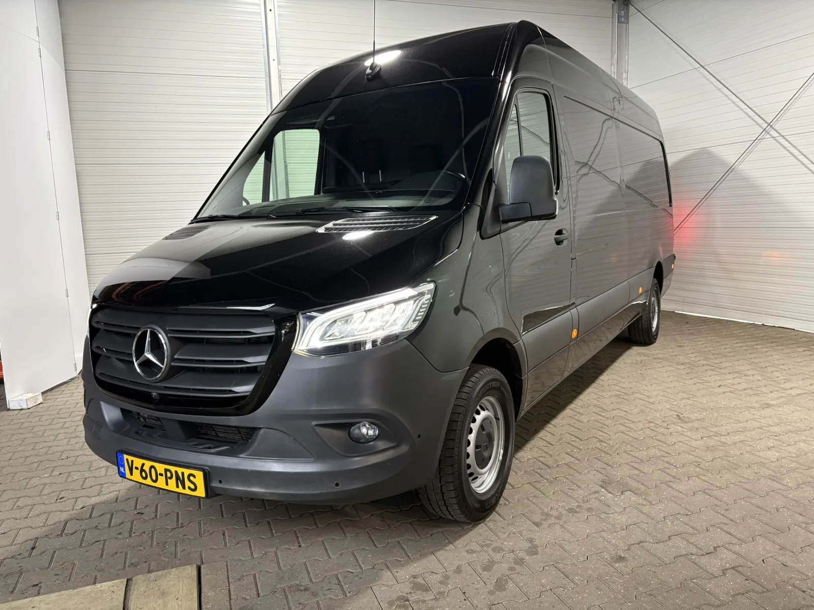 Mercedes-Benz Sprinter (2023) — foto 1