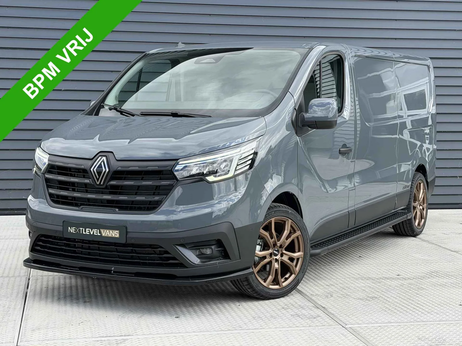 Renault Trafic (2024) — foto 1