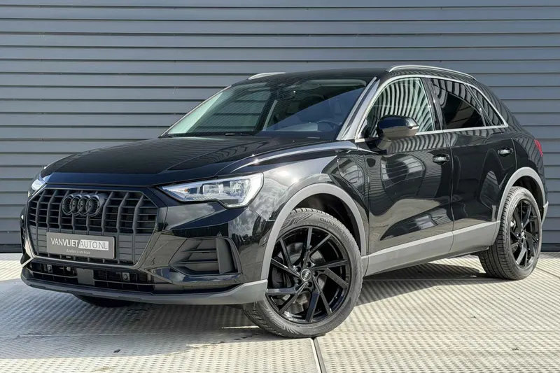 Audi Q3 (2023)