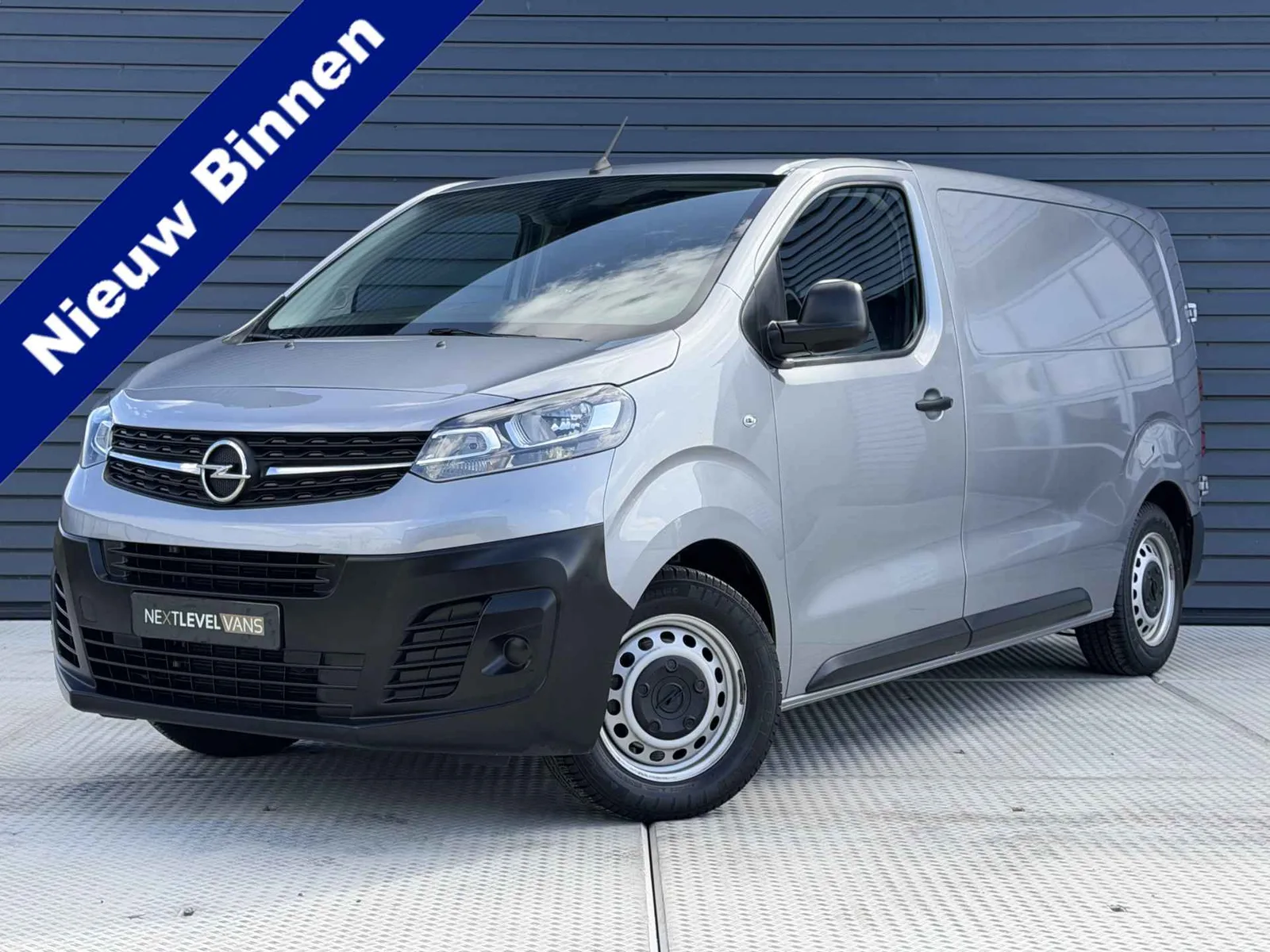 Opel Vivaro (2024) — foto 1