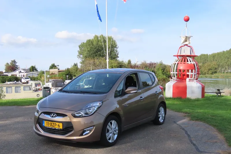 Hyundai ix20 (2012)