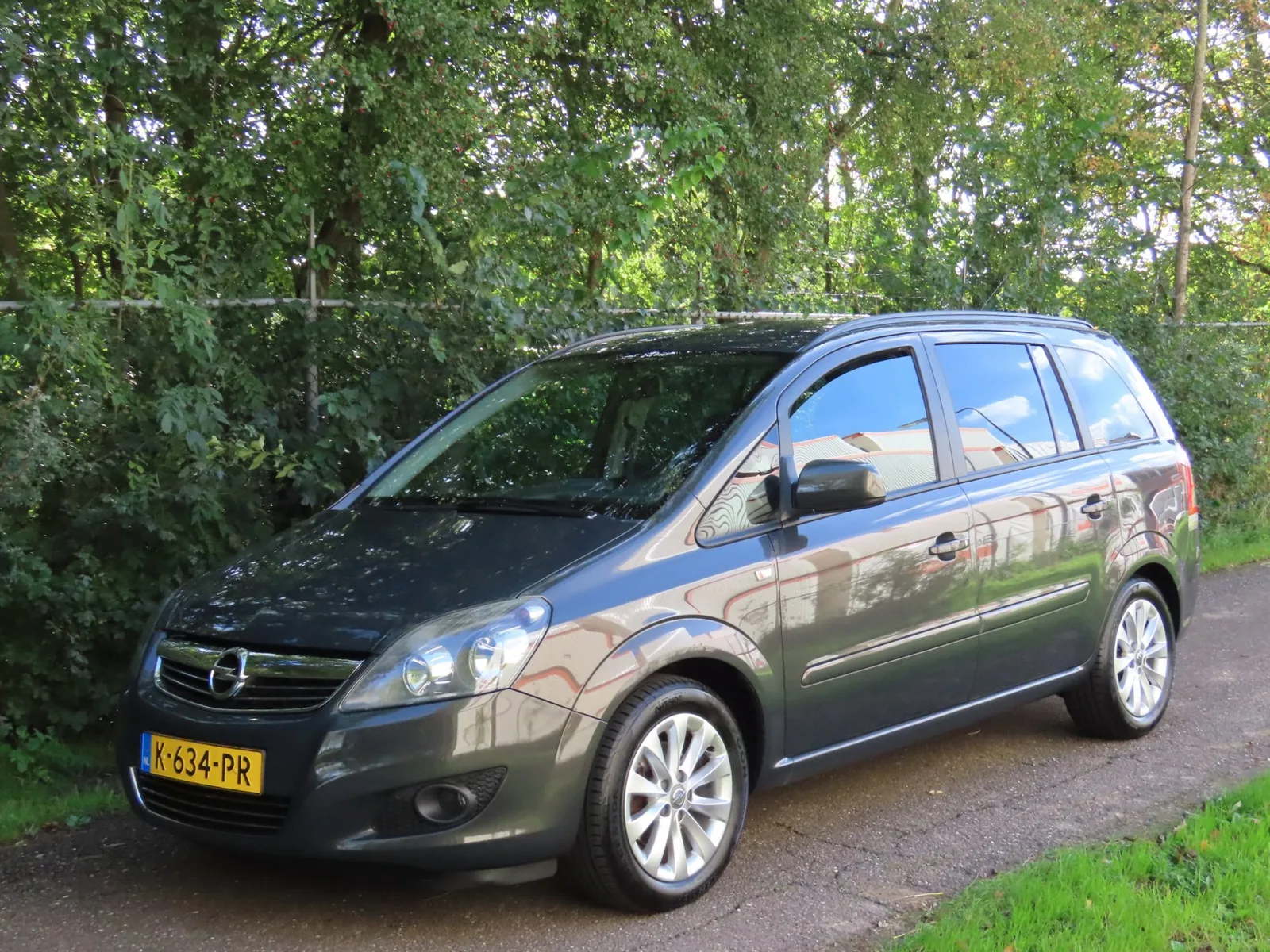 Opel Zafira (2014) — foto 1