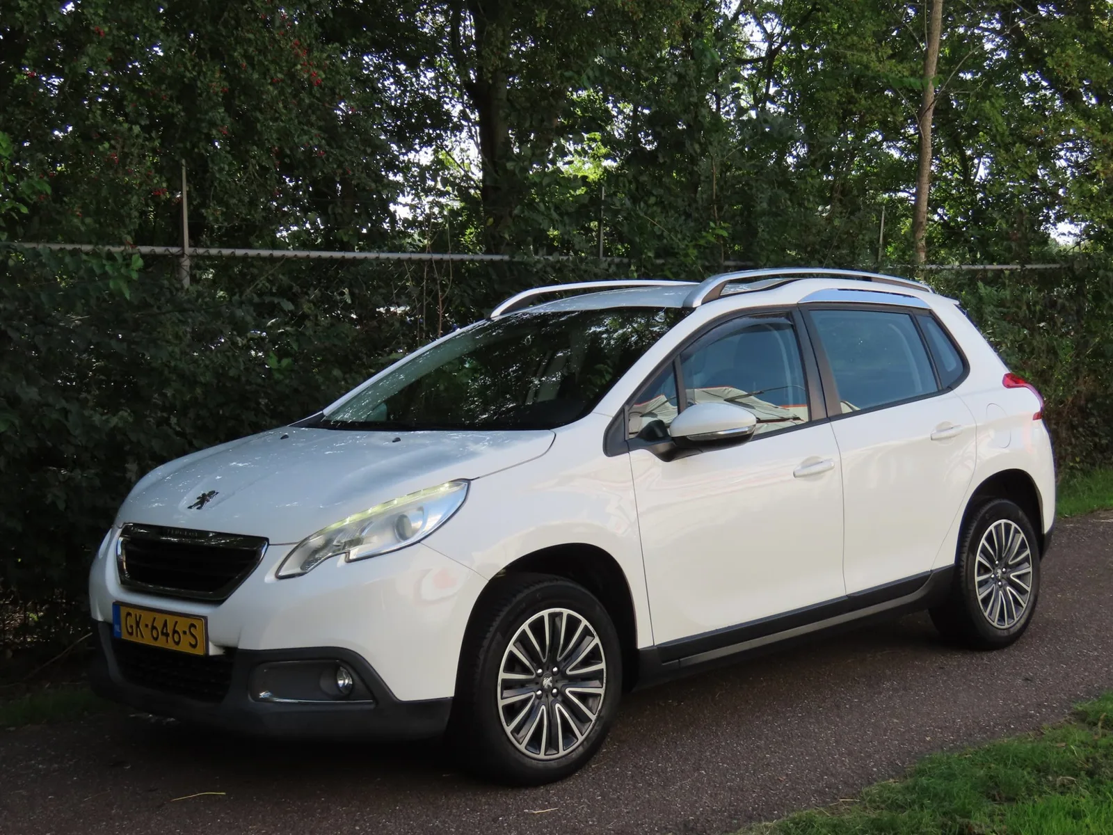 Peugeot 2008 (2015) — foto 1