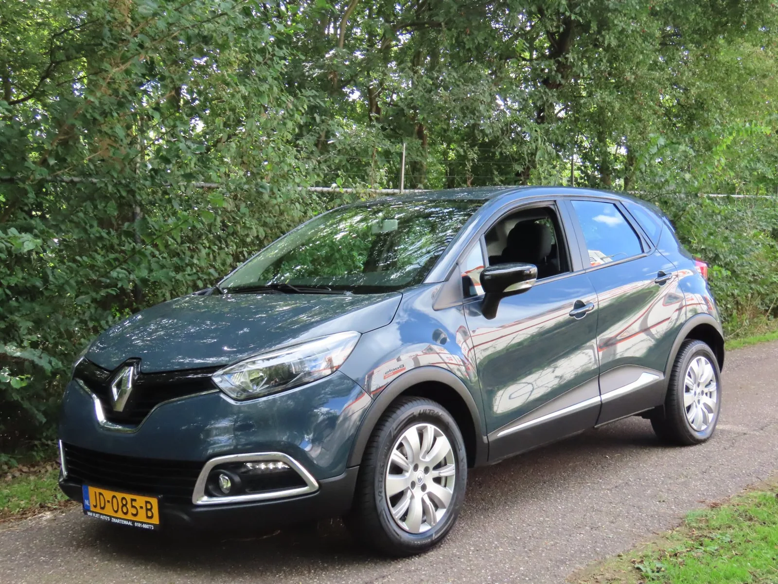 Renault Captur (2016) — foto 1