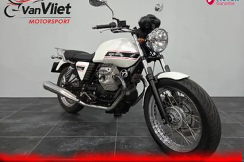 Moto Guzzi V7 (2011)