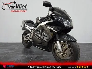 Honda CBR 900 RR Fireblade (1999) — foto 1