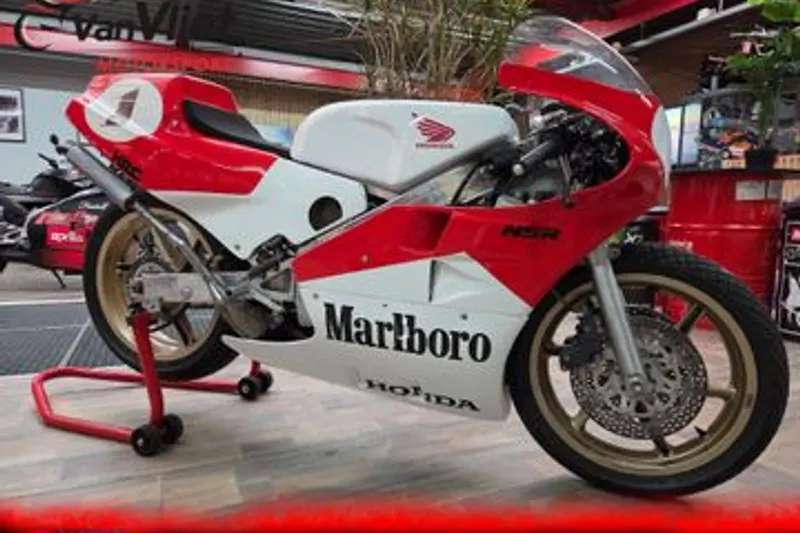 Honda NSR 250 R (1988)