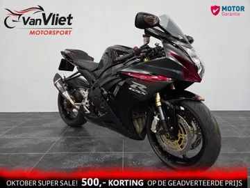 Suzuki GSX-R750 (2013) — foto 1