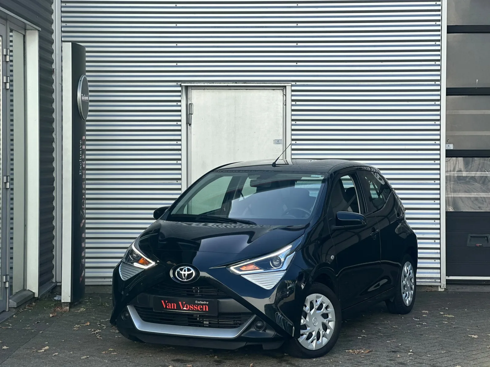 Toyota Aygo (2022) — foto 1