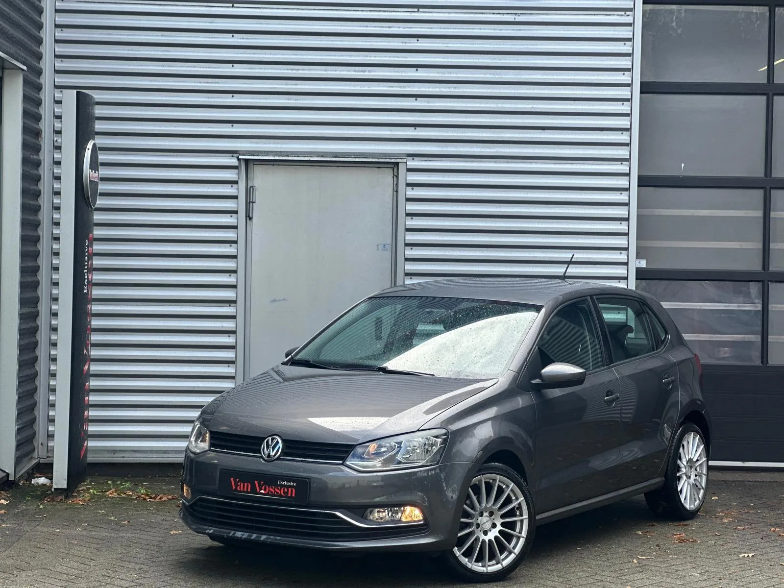 Volkswagen Polo (2016) — foto 1