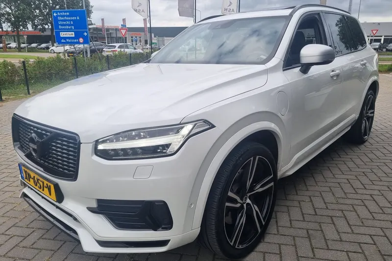 Volvo XC90 (2016)