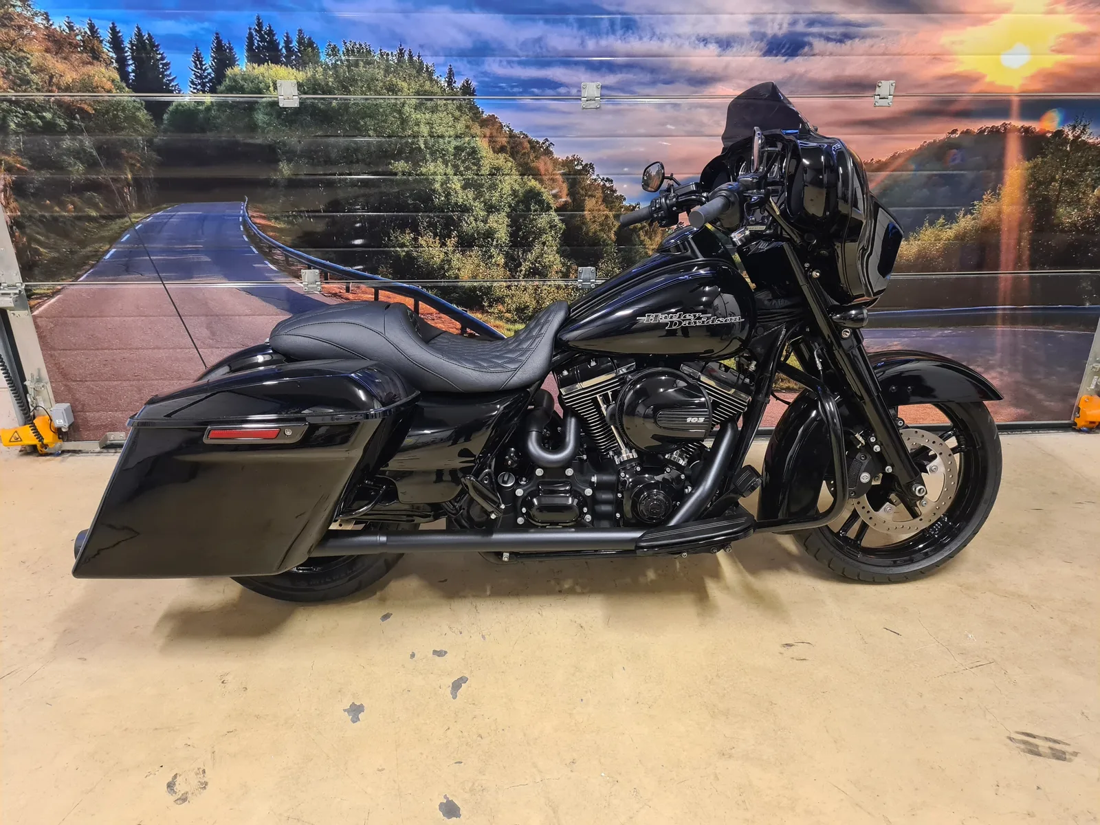Harley-Davidson Street Glide Special (2015) — foto 1