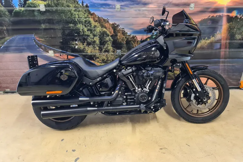 Harley-Davidson LOW Rider ST (2024)