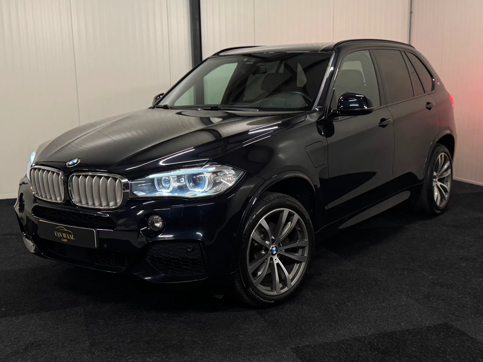 BMW X5 (2017) — foto 1