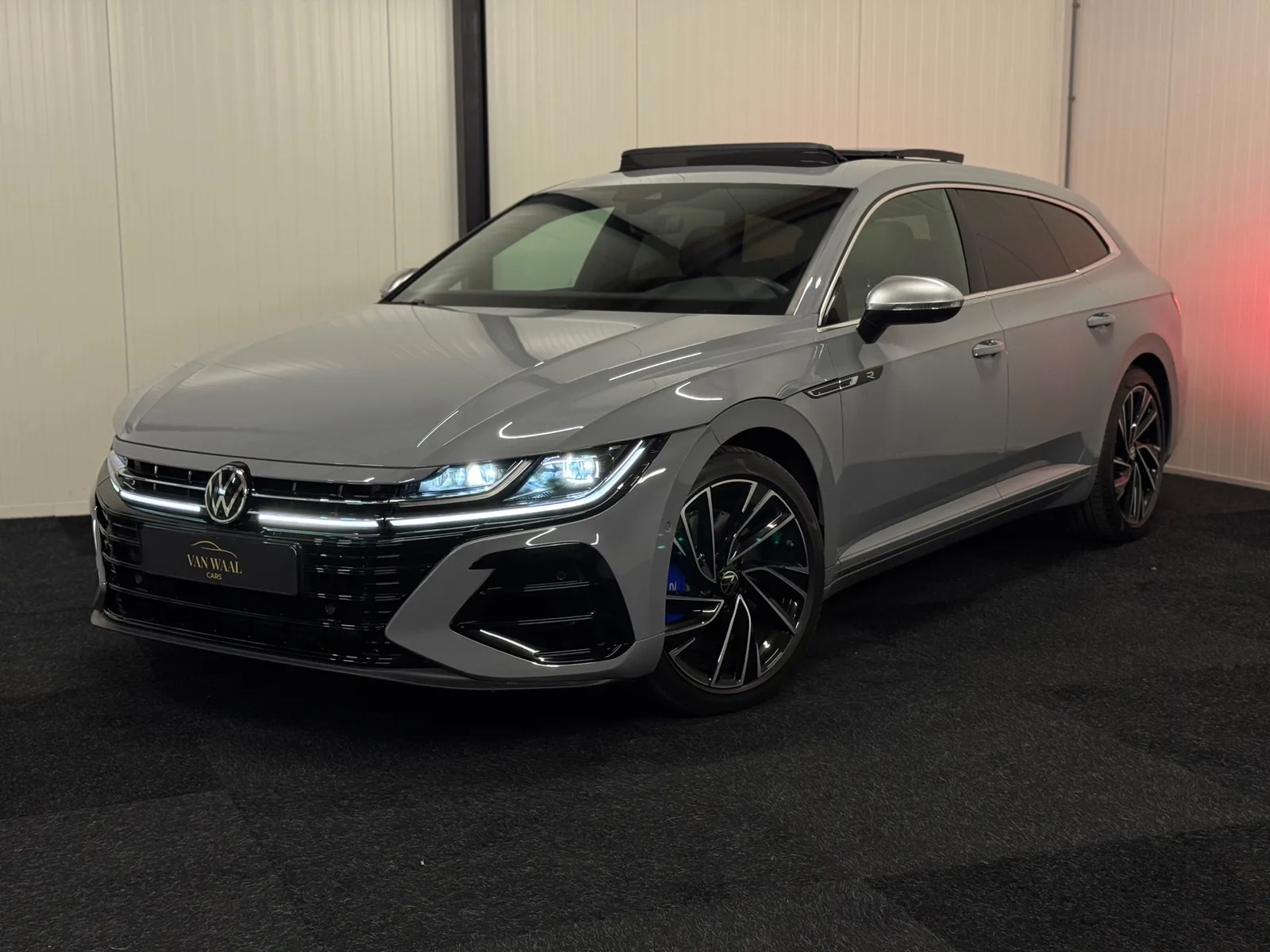 Volkswagen Arteon Shooting Brake (2022) — foto 1