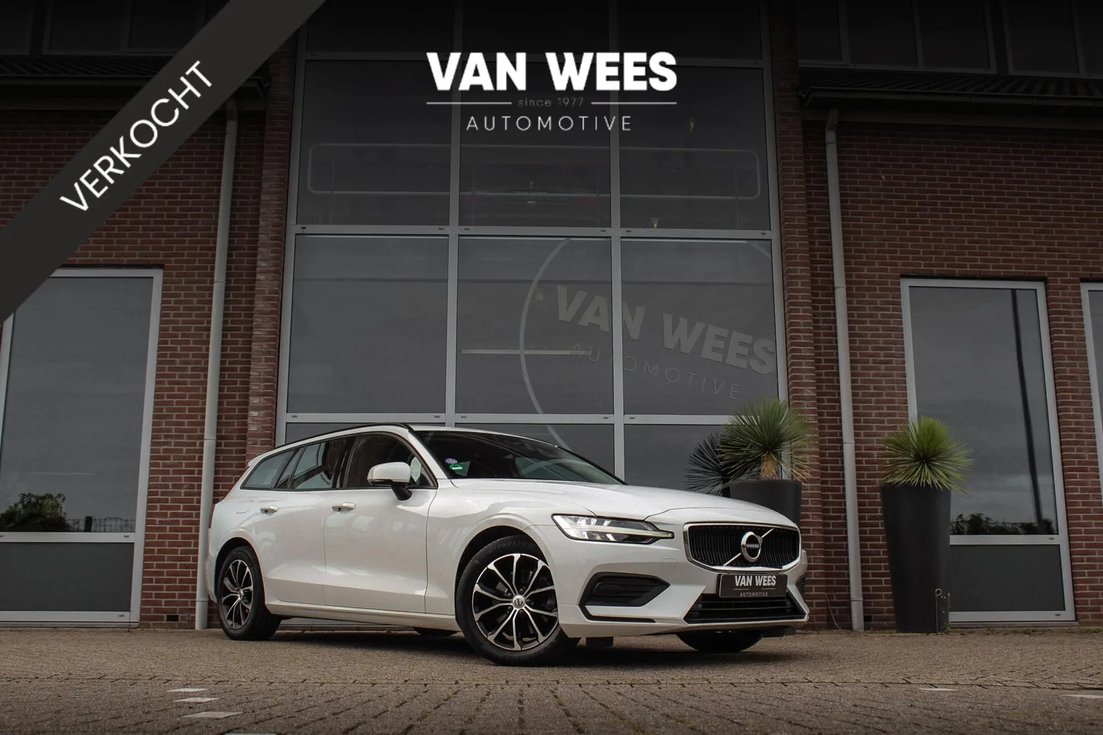 Volvo V60 (2022) — foto 1