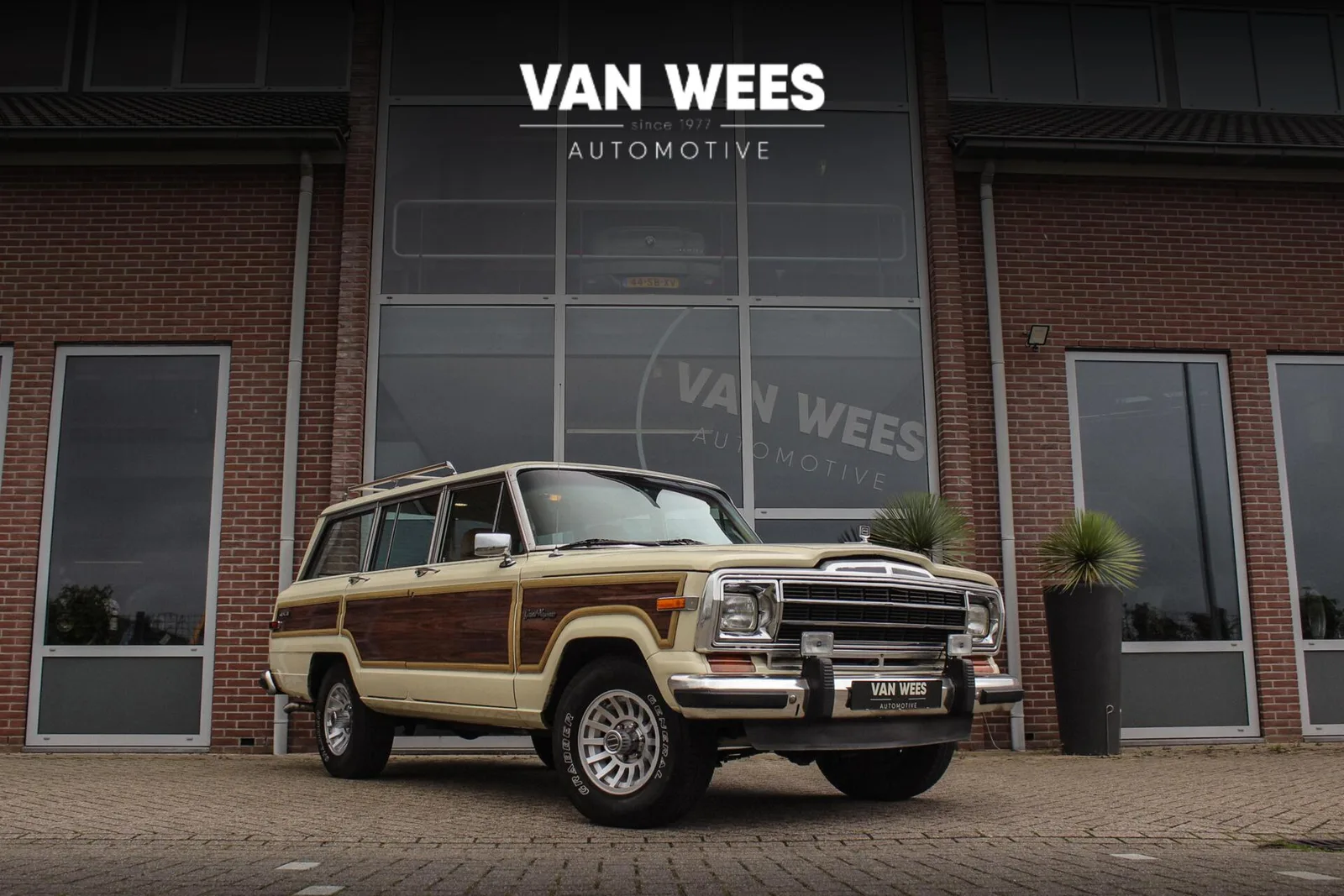 Jeep Wagoneer (1979) — foto 1