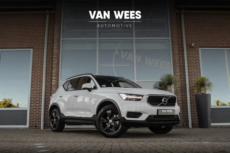 Volvo XC40 (2021)