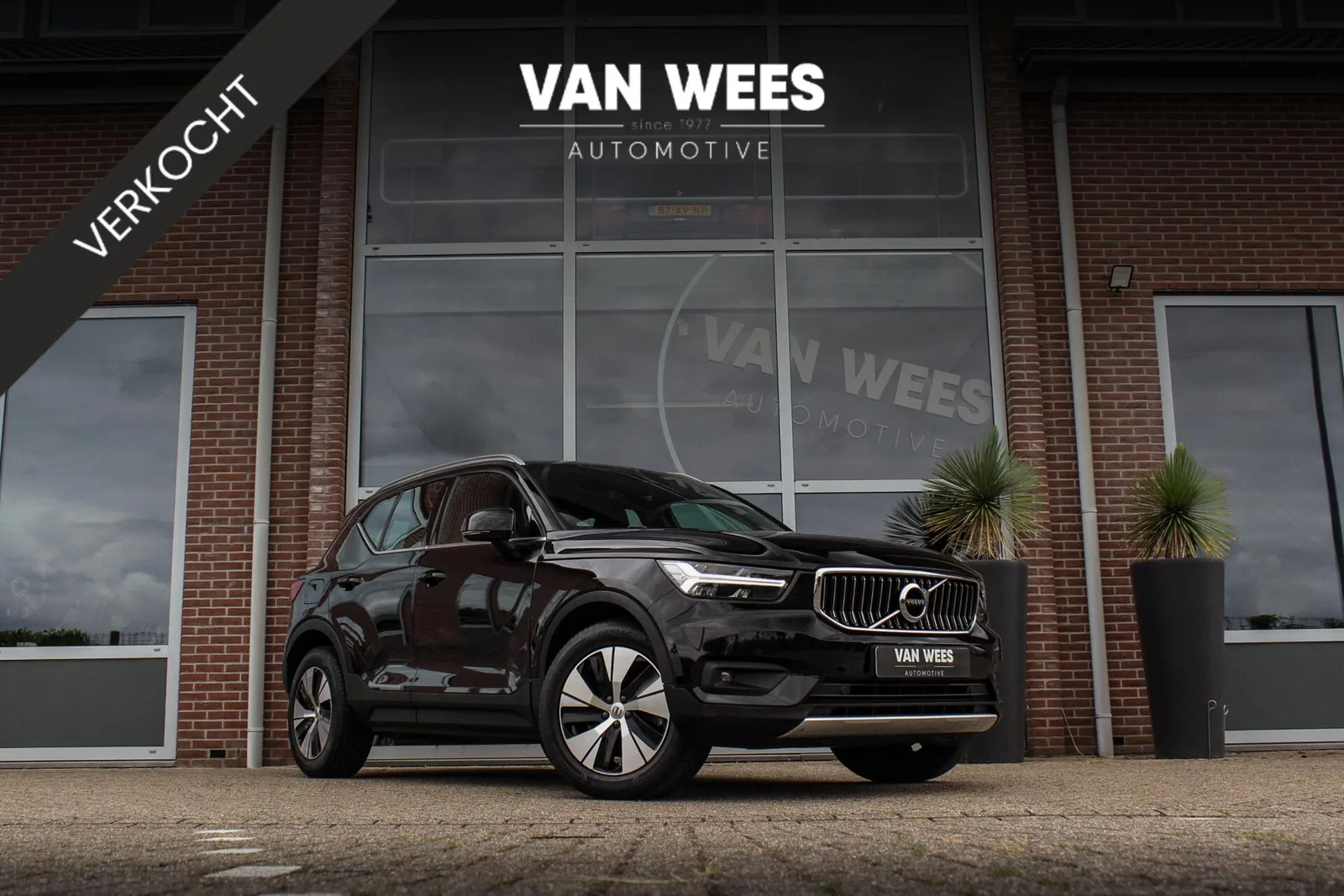 Volvo XC40 (2021) — foto 1