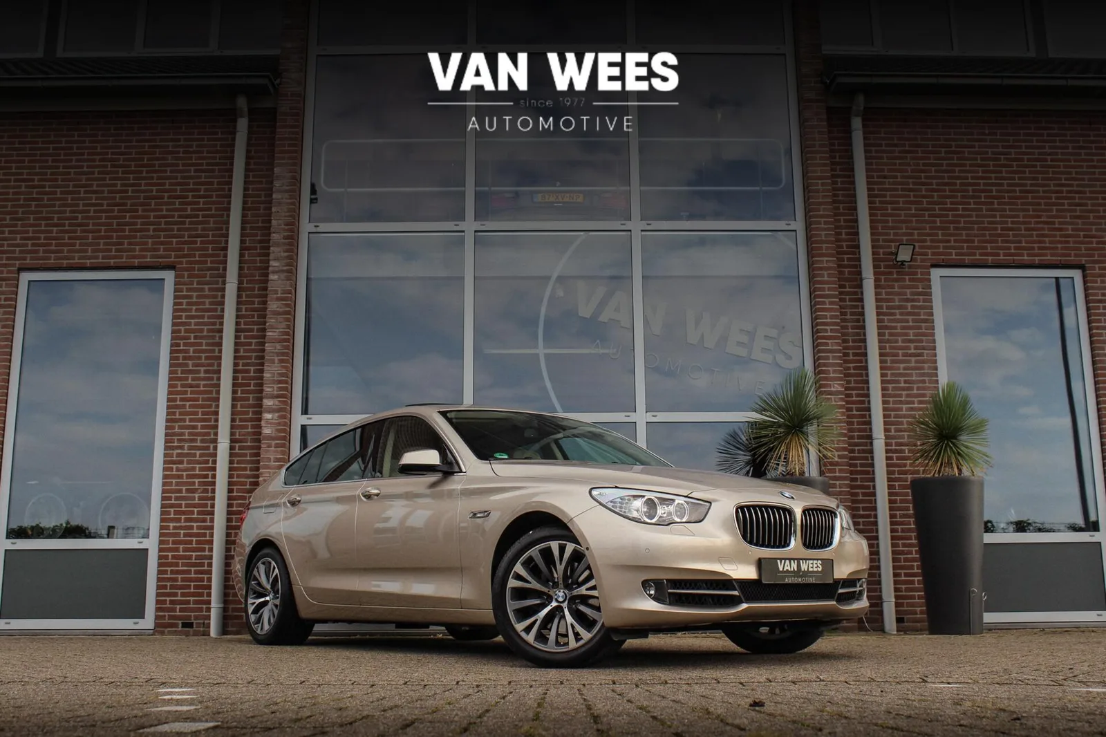 BMW 5-Serie (2009) — foto 1