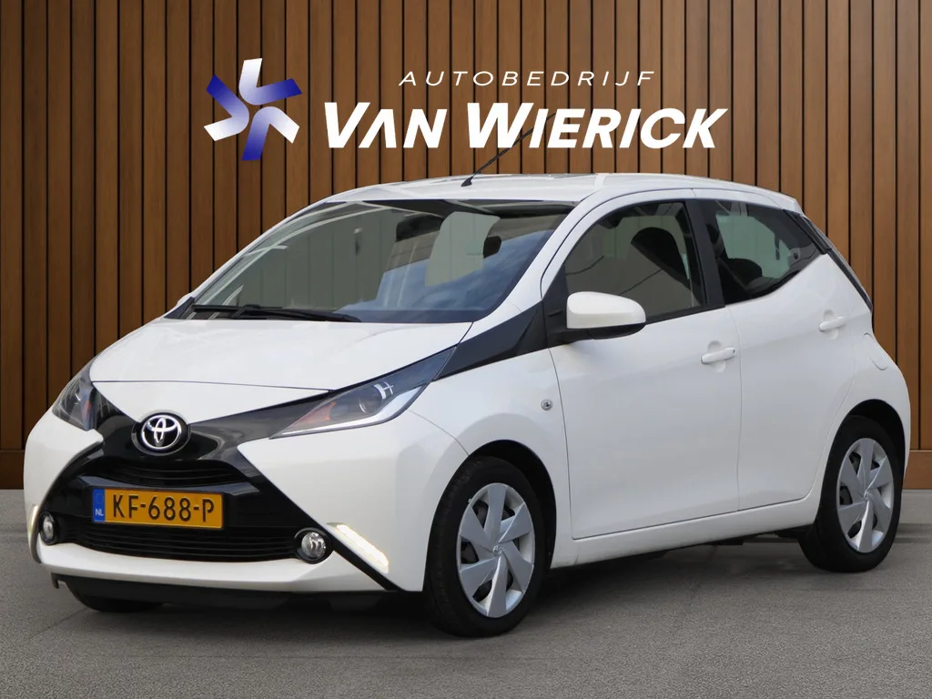 Toyota Aygo (2016) — foto 1