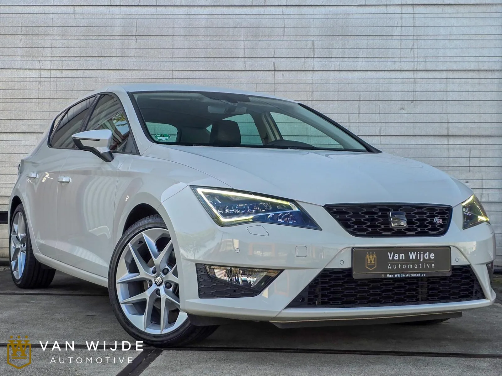 SEAT Leon (2016) — foto 1