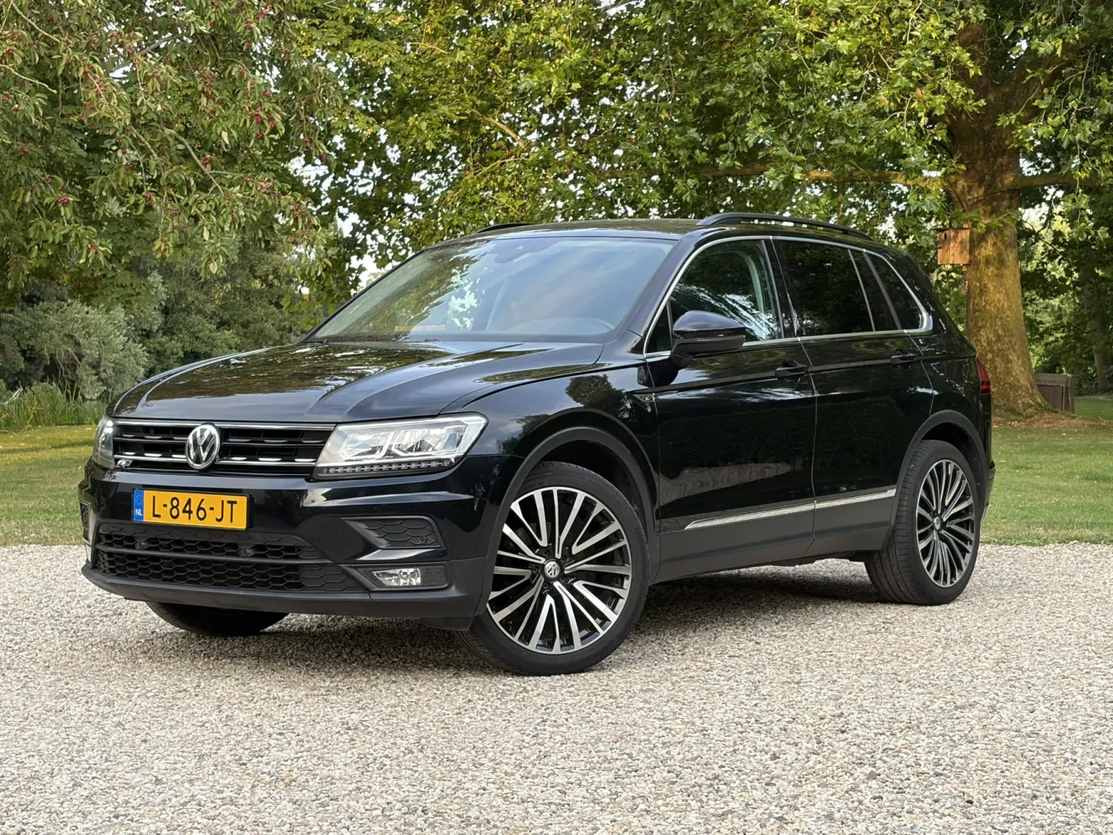 Volkswagen Tiguan (2018) — foto 1