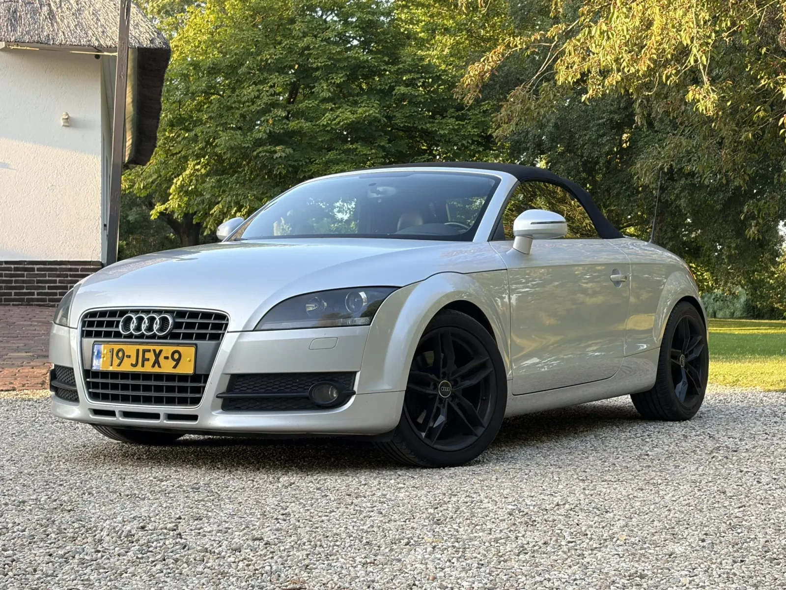 Audi TT (2008) — foto 1