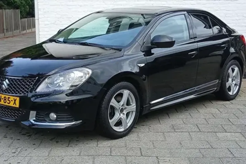 Suzuki Kizashi (2012)