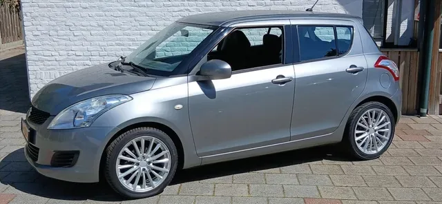 Suzuki Swift (2012) — foto 1