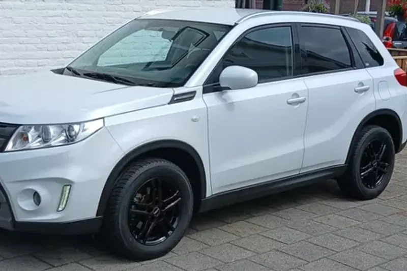 Suzuki Vitara (2016)