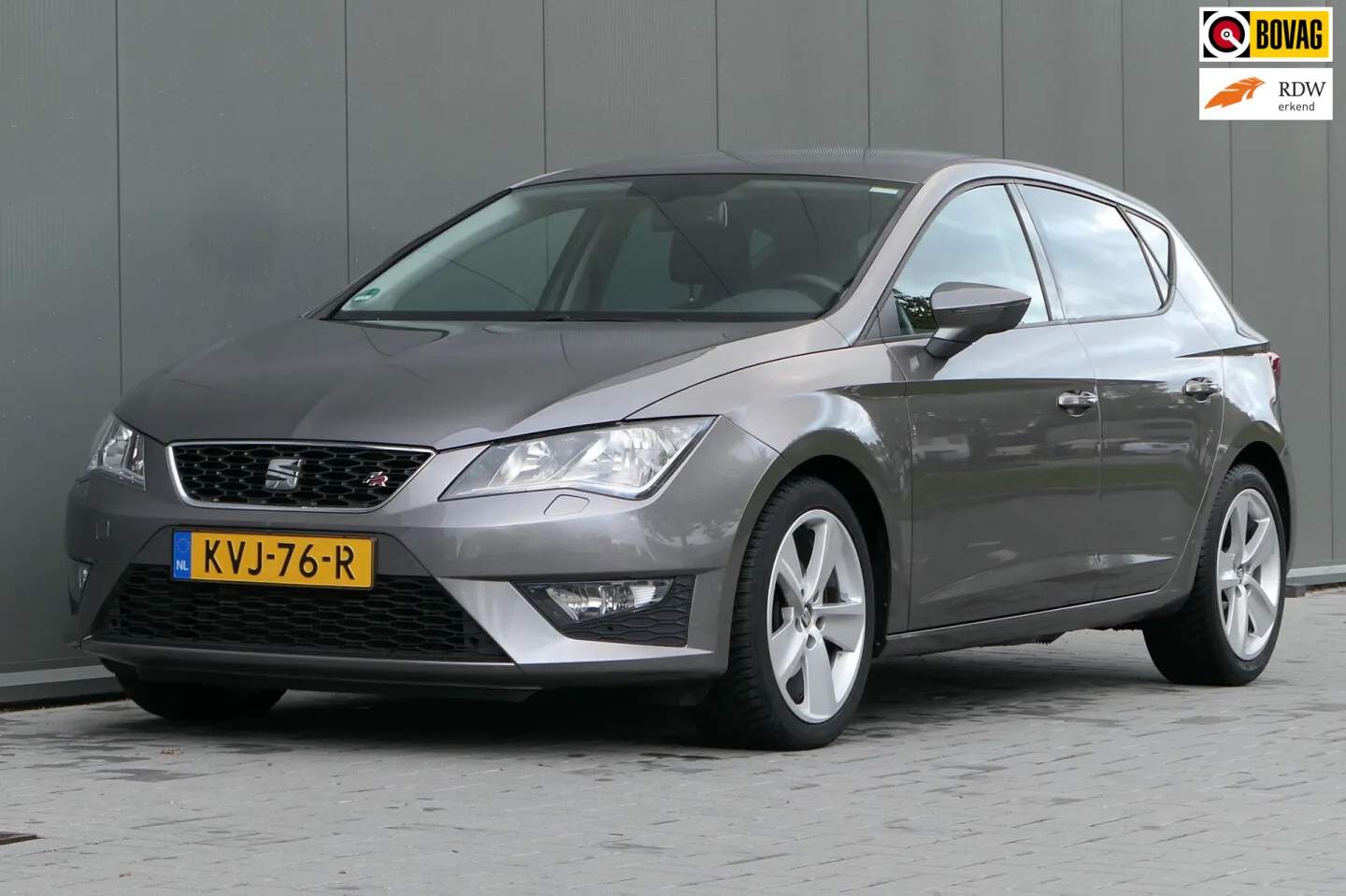 SEAT Leon (2015) — foto 1