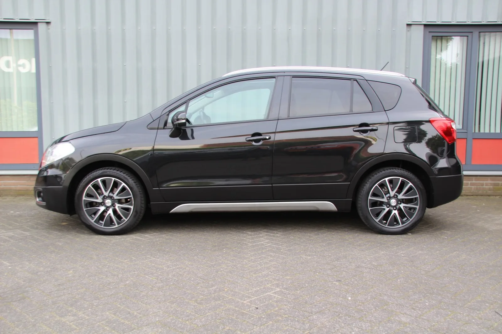 Suzuki SX4 S-Cross (2014) — foto 1