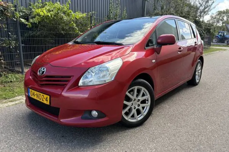 Toyota Verso (2010)