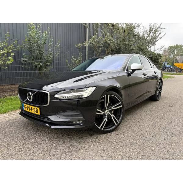 Volvo S90 (2018) — foto 1
