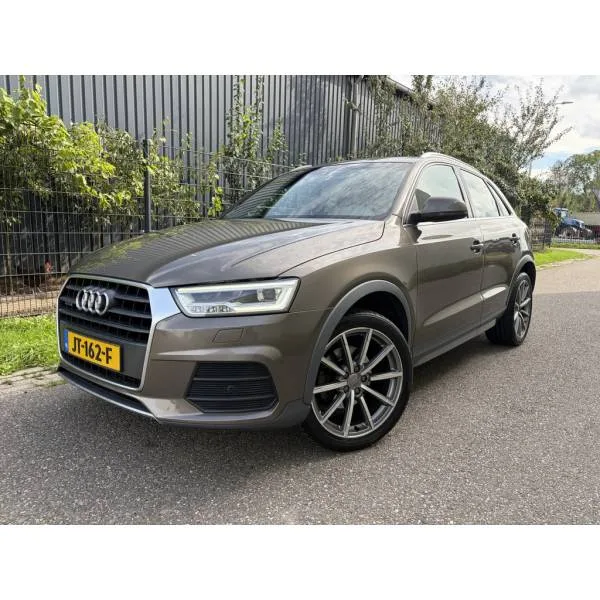 Audi Q3 (2015) — foto 1