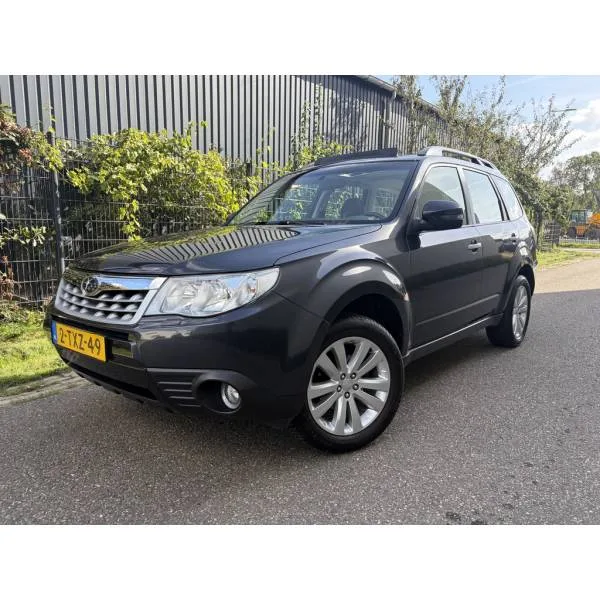 Subaru Forester (2013) — foto 1