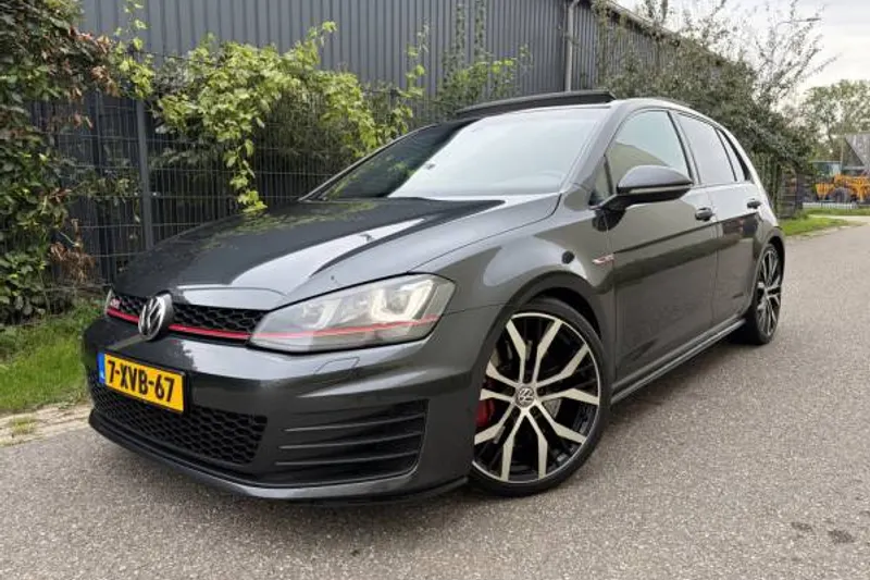 Volkswagen Golf (2014)