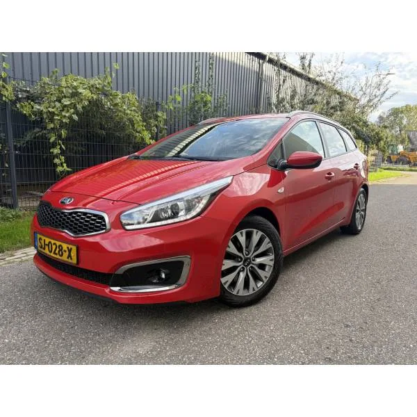 Kia Ceed (2018) — foto 1